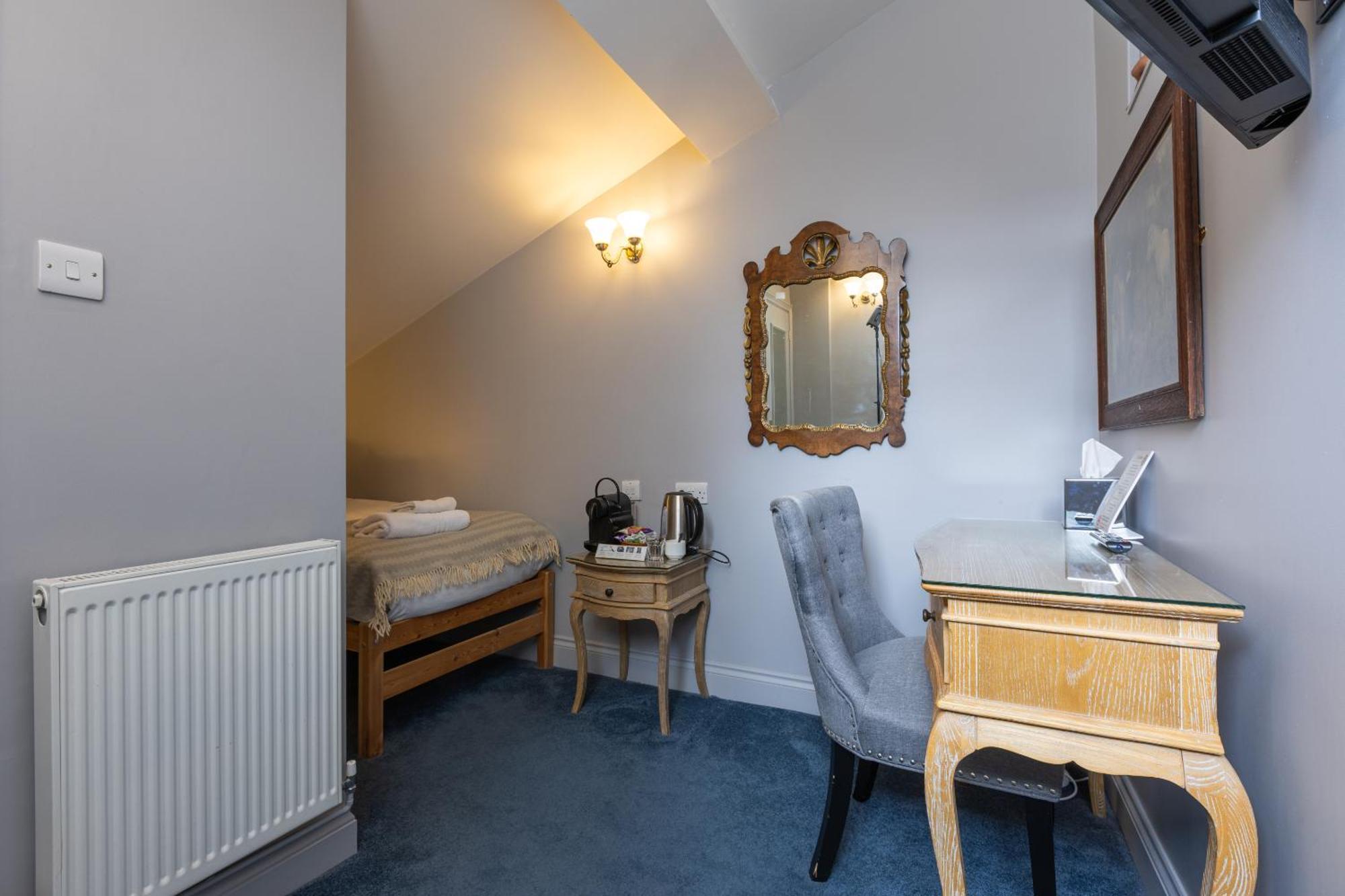 Blue Boar Hotel Maldon Pokoj fotografie